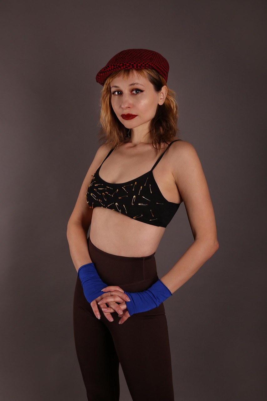 entdecken sie stilvolle leggings-outfits f&uuml;r jeden anlass. tipps und tricks, wie sie leggings modisch und vielseitig kombinieren k&ouml;nnen.